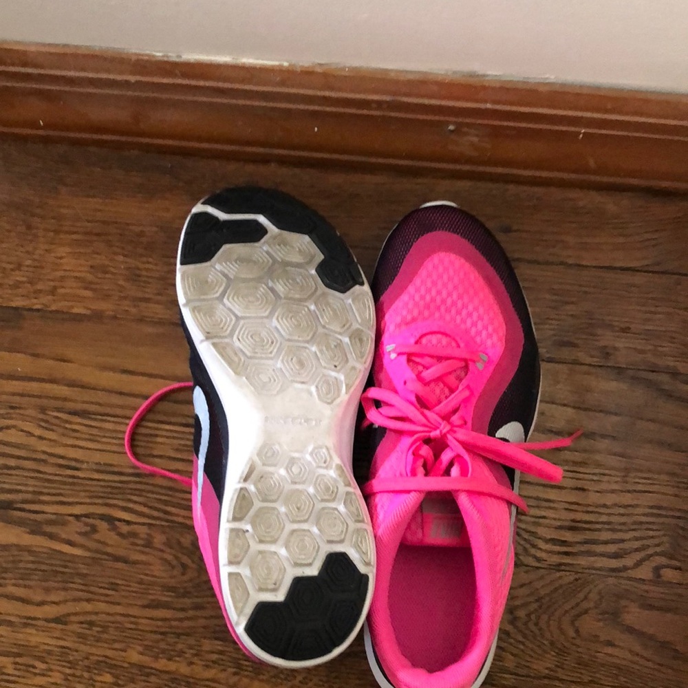 Nike pink and black sneaker